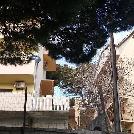 Maris Apartment Mimice